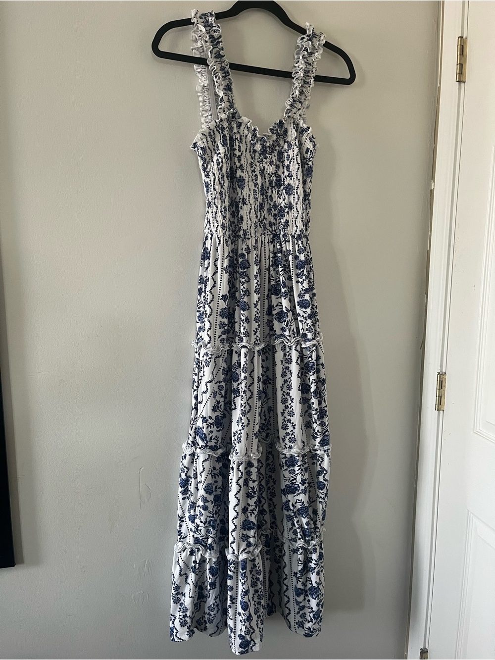 Blue White Floral Smocked Maxi Dress 1X Cottagecore Euro Summer Coastal Vacation